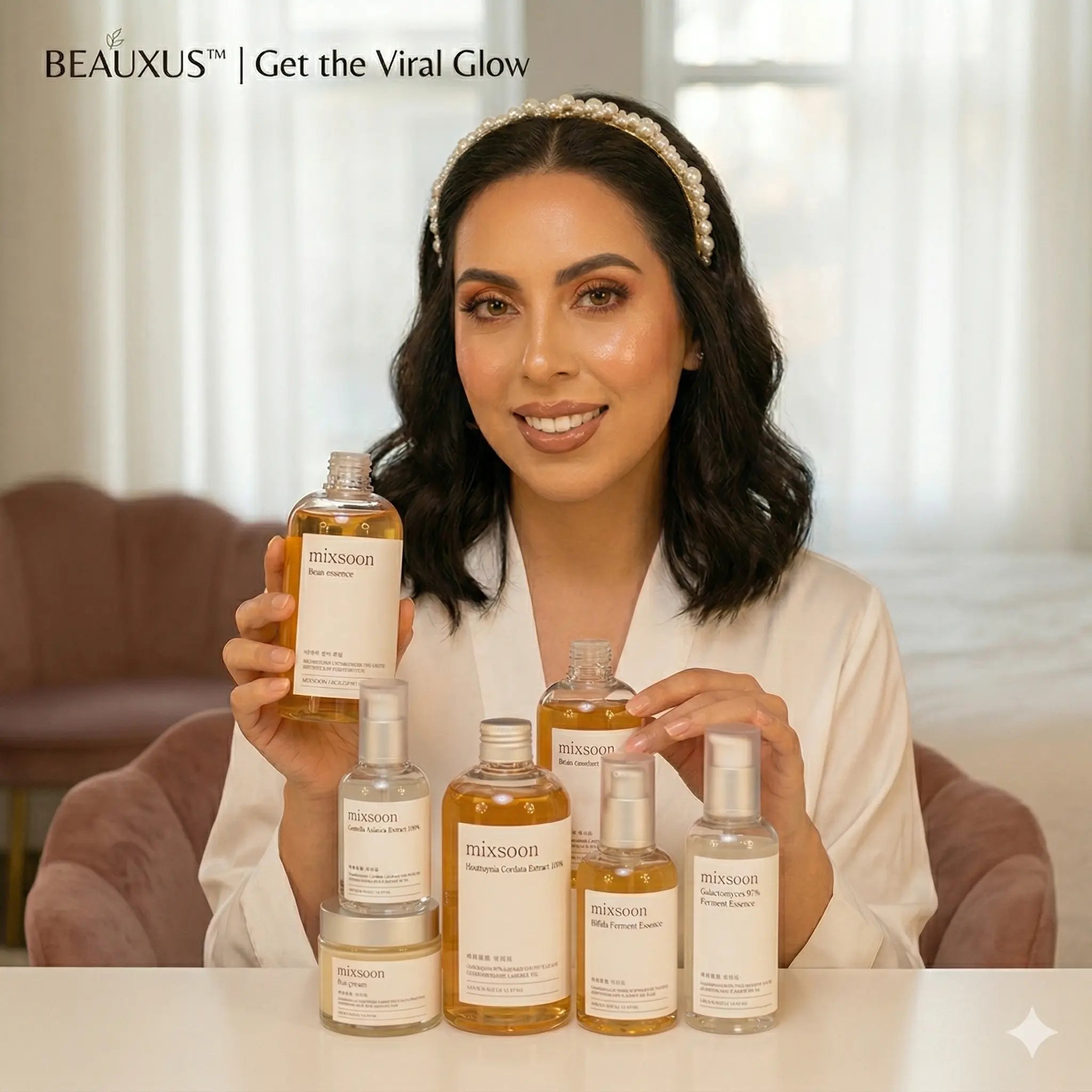 Woman holding BEAUXUS mixsoon set