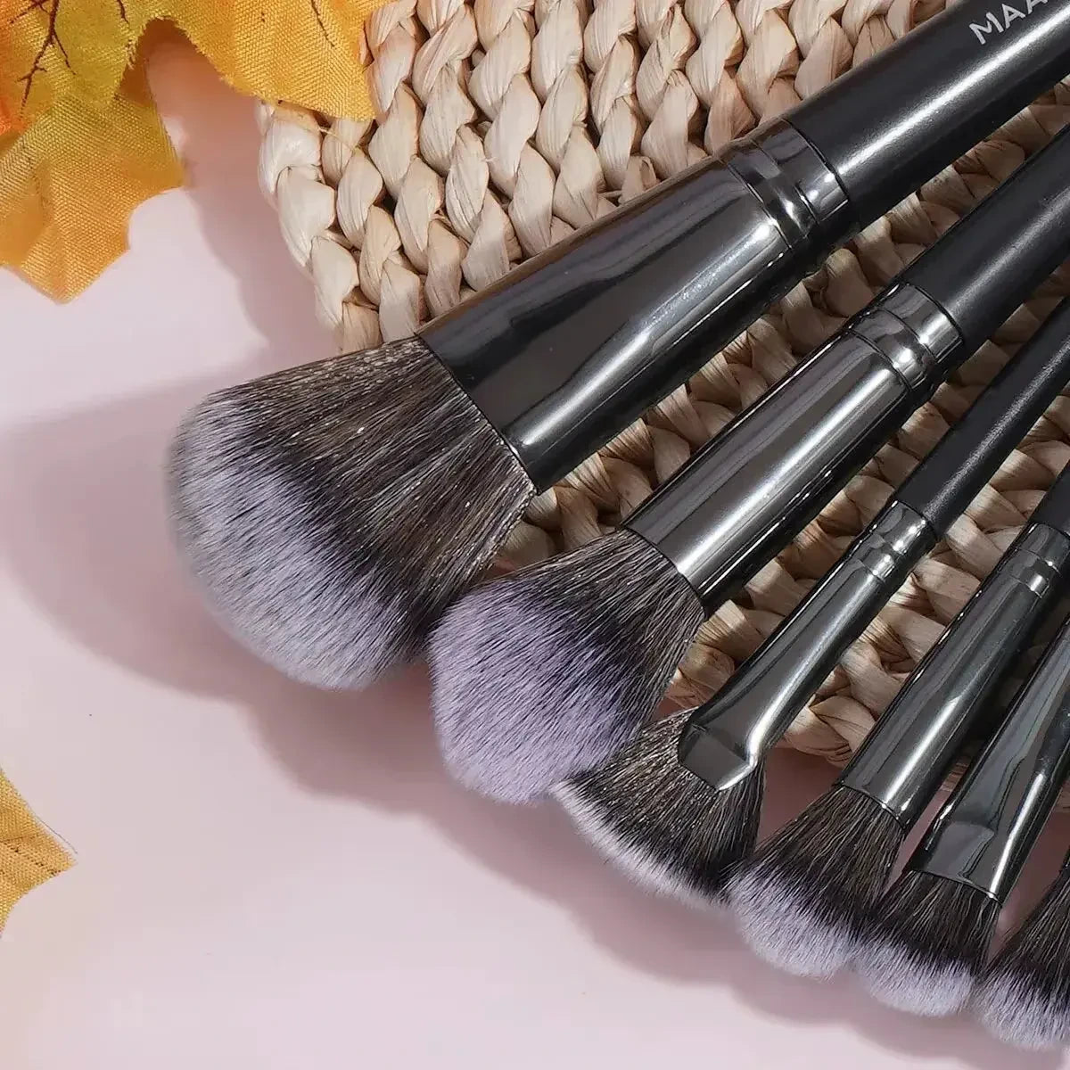 MAANGE 20-Piece Professional Makeup Brush Set with Travel Case BEAUX