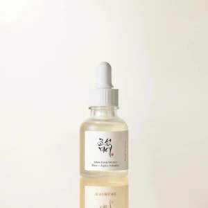 Frasco del sérum iluminador Glow Deep Serum de Beauty of Joseon con arroz y alfa-arbutina